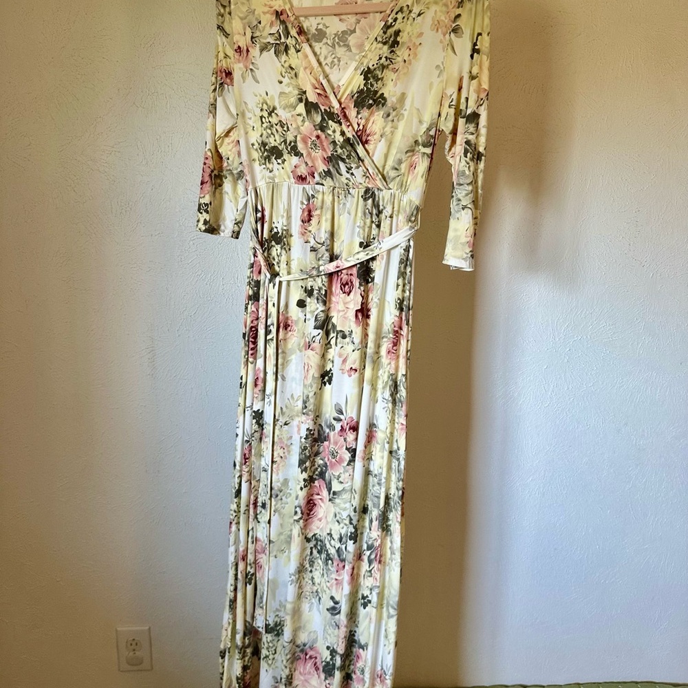 Pinkblush Maternity Floral 3/4 Sleeve Maxi Dress